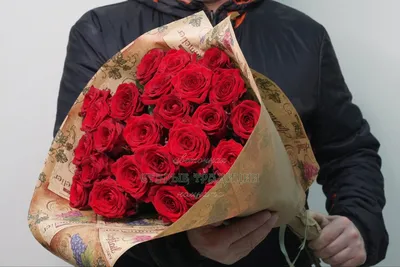 Купить букет из 41 бордовой розы в Минске с доставкой