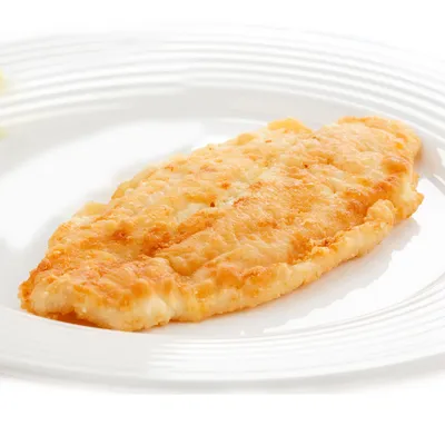 Рыба минтай в панировочных сухарях на сковороде жареная рецепт с фото  пошагово - 1000.menu