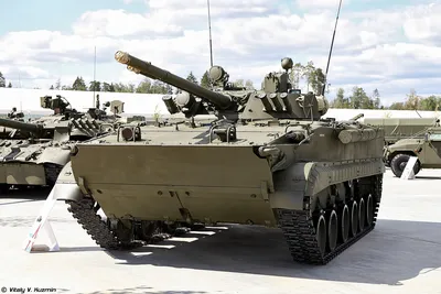Гвардия наступления показала уничтожение вражеской БМП | РБК Украина