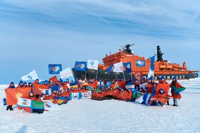 Туры на Северный Полюс в 2024 на ледоколе 50 лет Победы | Цены на  экспедиционные круизы из Мурманска | Клуб Полярных Путешествий