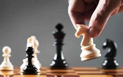 Мат в два хода. В Британии и США решили сделать шахматы толерантными -  06.08.2021, Sputnik Латвия