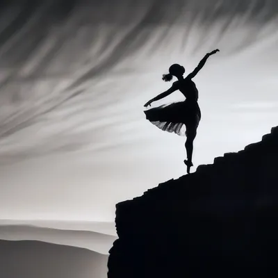 Силуэт балерины на фоне луны, туман» — создано в Шедевруме
