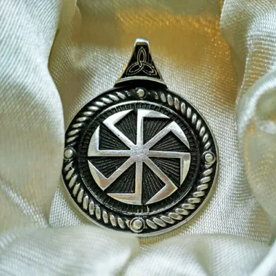 Традиционные славянские символы в серебряных подвесках. Статьи компании  «💎Sorokka - інтернет магазин ювелірних прикрас»