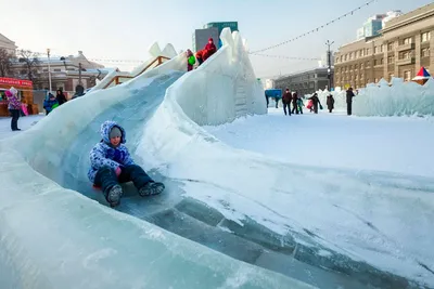 70-метровая снежная горка открылась в волгоградском ЦПКиО