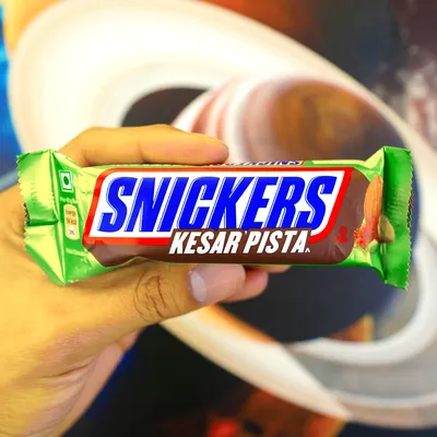 Snickers Kesar Pista | Exotic World Snacks