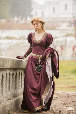 Средневековые платья