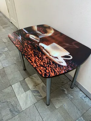 Стеклянный стол в стиле лофт