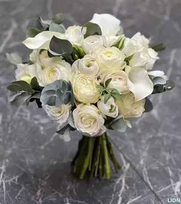 Свадебные букеты из белых цветов: какой выбрать?