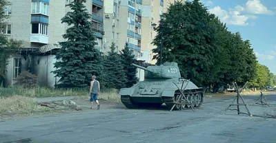 Танк Т-34-76 \"Снайпер\" - парк Патриот