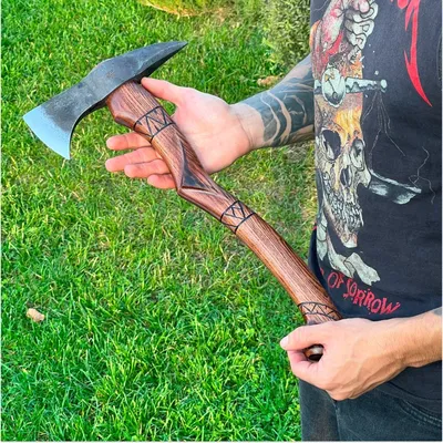 Native American Tomahawk Ax - Handmade High Carbon Damascus Steel Axe –  Battling Blades
