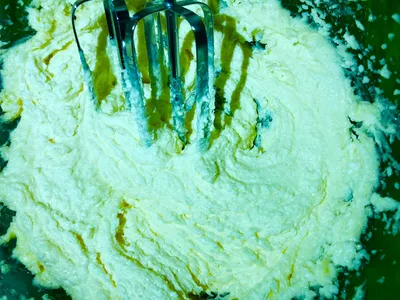 Мороженое Зелена бурена пломбир на сливках с ароматом ванили вафельный  стаканчик 70 г - отзывы покупателей на Мегамаркет