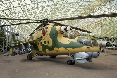 Московский авиацентр показал столичным школьникам самый большой в мире  вертолет - AEX.RU