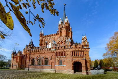 Замки и дворцы России, которые нужно увидеть каждому