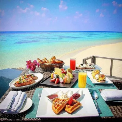 Завтрак у моря: Отдыхайте и наслаждайтесь красотой природы | Завтрак у моря  Фото №1285405 скачать