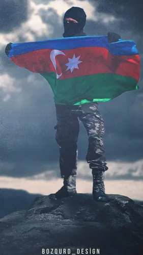 Азербайджан Обои на телефон мужчина в одежде с флагом