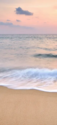 Море Пляж Обои на телефон пляж с волнами и облачным небом