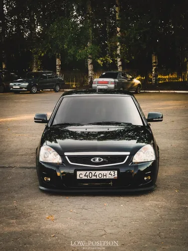 Приора Обои на телефон черный автомобиль, припаркованный на улице