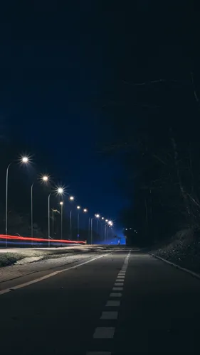 Ночь Обои на телефон дорога с уличными фонарями