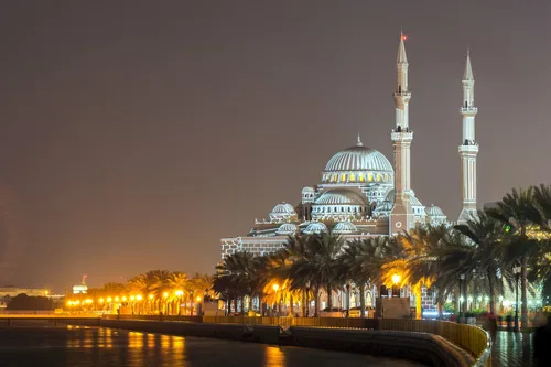 Арабские Обои на телефон здание с башнями и куполами