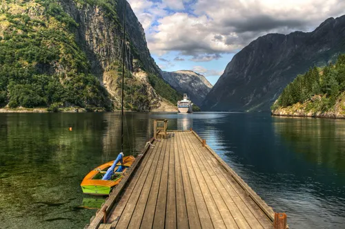 Норвегия Обои на телефон лодка на воде