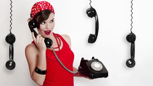 В Стиле Ретро Обои на телефон человек в красной шляпе с черным телефоном