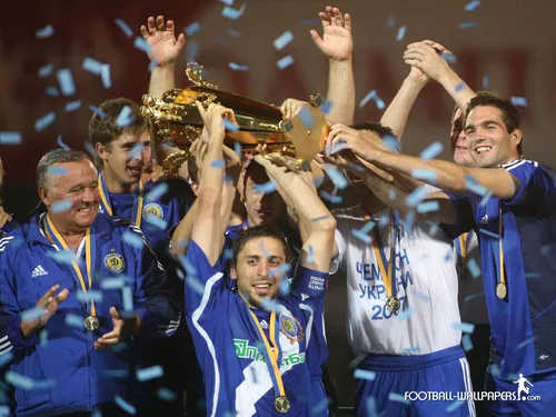 Горан Гавранчич, Динамо Киев Обои на телефон группа мужчин в синей униформе