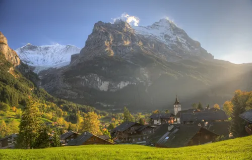 Швейцария Обои на телефон маленький городок перед горой