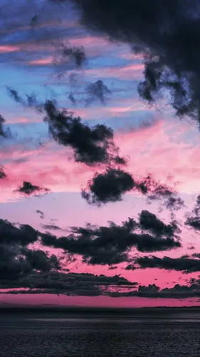 Закат Обои на телефон розовое и фиолетовое небо с облаками
