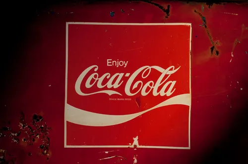 Кока Кола Обои на телефон красный знак с белым текстом