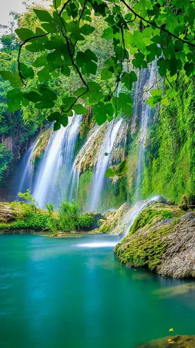 Красивые Природа Обои на телефон водопад над водоемом