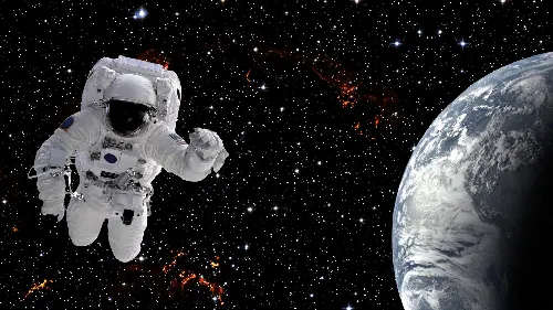 Космос Картинки человек в скафандре в космосе с планетой на заднем плане