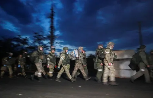 Военные Картинки группа солдат бежит
