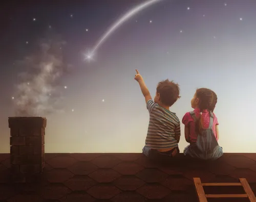 Звезды Картинки мальчик и девочка смотрят на звезды в небе