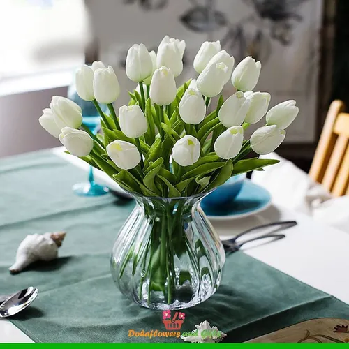 Белые Тюльпаны Обои на телефон ваза с белыми цветами