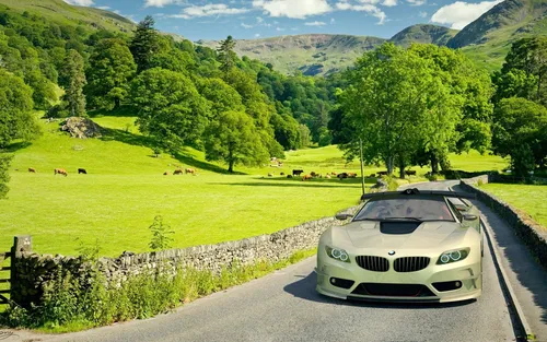 Машин Фото белый спортивный автомобиль на дороге с деревьями и горами на заднем плане