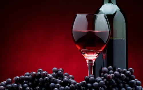 С Вином Обои на телефон пара бокалов для вина с виноградом