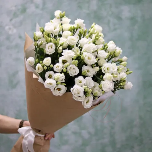 Эустома Фото ваза с белыми цветами