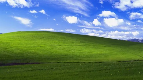 Windows Xp Обои на телефон травянистый холм с облаками в небе