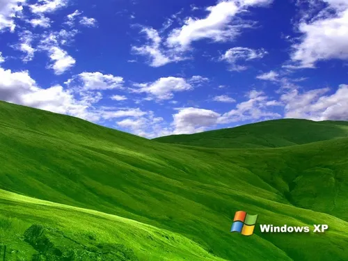 Windows Xp Обои на телефон зеленый холм с голубым небом и облаками