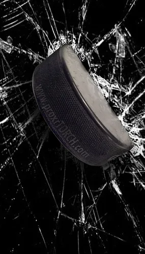 Кхл Обои на телефон черно-белое фото шины на качелях