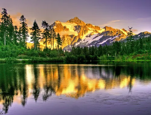 Красивые Фото озеро с деревьями и горами на заднем плане