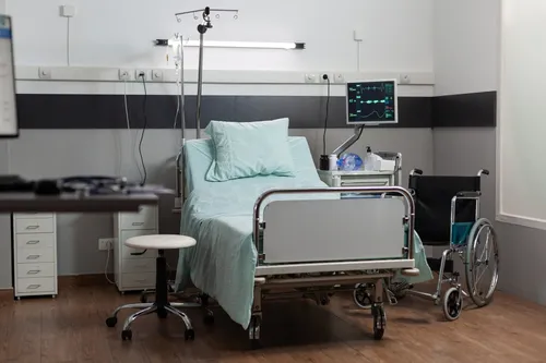 Оживить Фото больничная палата с кроватью и письменным столом
