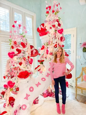 Valentine's Trees: How a Christmas Staple Is Getting a Reboot - The New  York Times