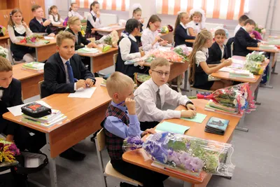 Дети в Латвии по сравнению со школьниками в других странах 1 сентября  «расфуфырены» / Статья