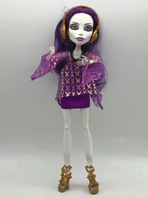 Monster High Doll Spectra Vondergeist 13 Wishes | eBay