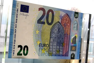 Глава ЕЦБ представил новую купюру в 20 евро — РБК