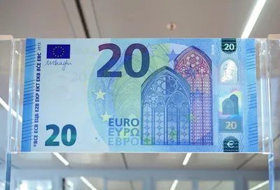 20 euro bill hi-res stock photography and images - Alamy