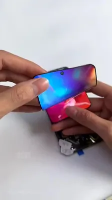 Чехол-книжка с окошком для входящих вызовов для телефона Samsung Galaxy  Fold (SM-F900) / Samsung Galaxy W20 красный из натуральной кожи с объёмным  3D изображением кожи крокодила