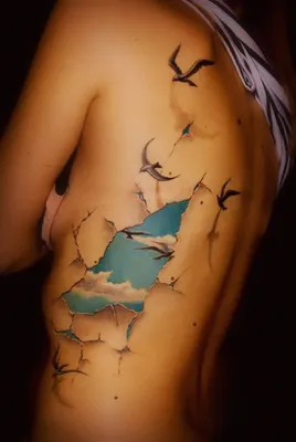 3d татуировка на груди, девушка» — создано в Шедевруме