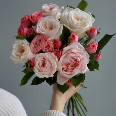 Цветы розы в форме сердца к 8 марта